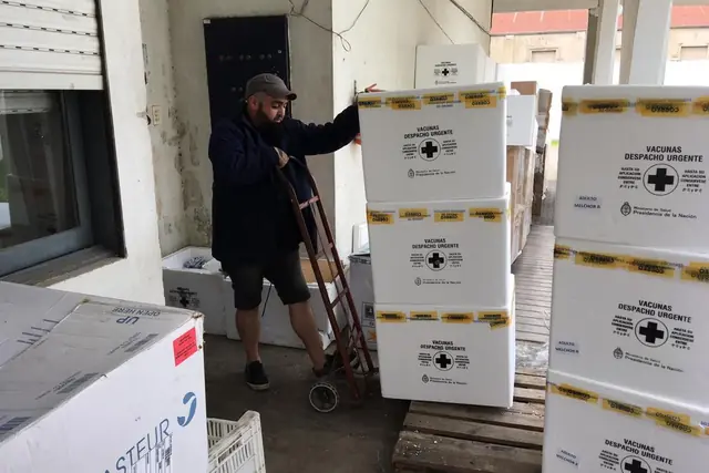 Carga aérea en proceso de despacho urgente